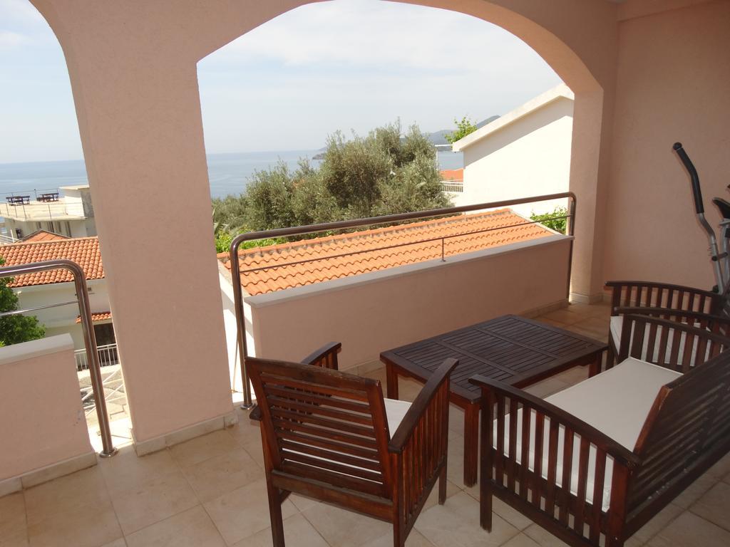 Apartmani Nica Sveti Stefan Habitación foto